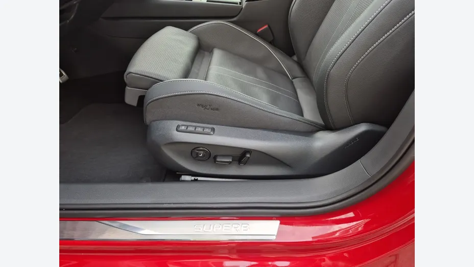 SKODA Superb Superb 2.0 TSI Sportline DSG Nowy