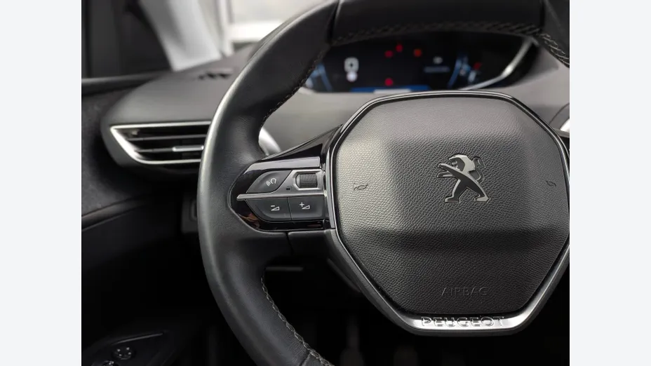 PEUGEOT 3008 3008 1.2 PureTech Allure S&S