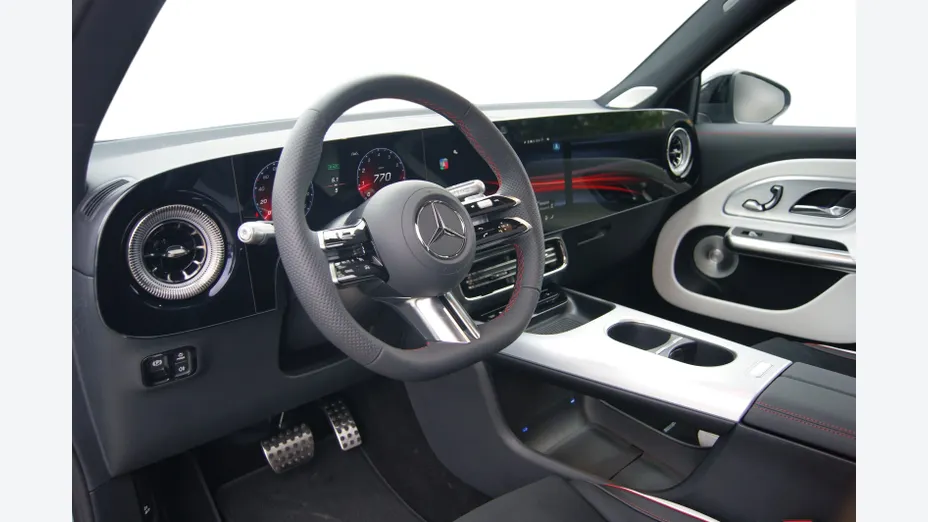 MERCEDES-BENZ GLB -