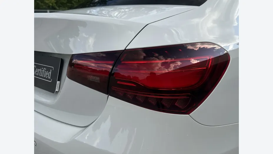 MERCEDES-BENZ A Klasa A 250 e PHEV AMG Line 8G-DCT