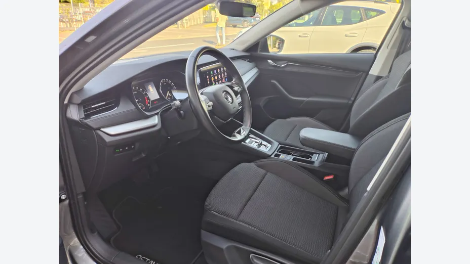 SKODA Octavia Octavia 2.0 TDI Ambition DSG