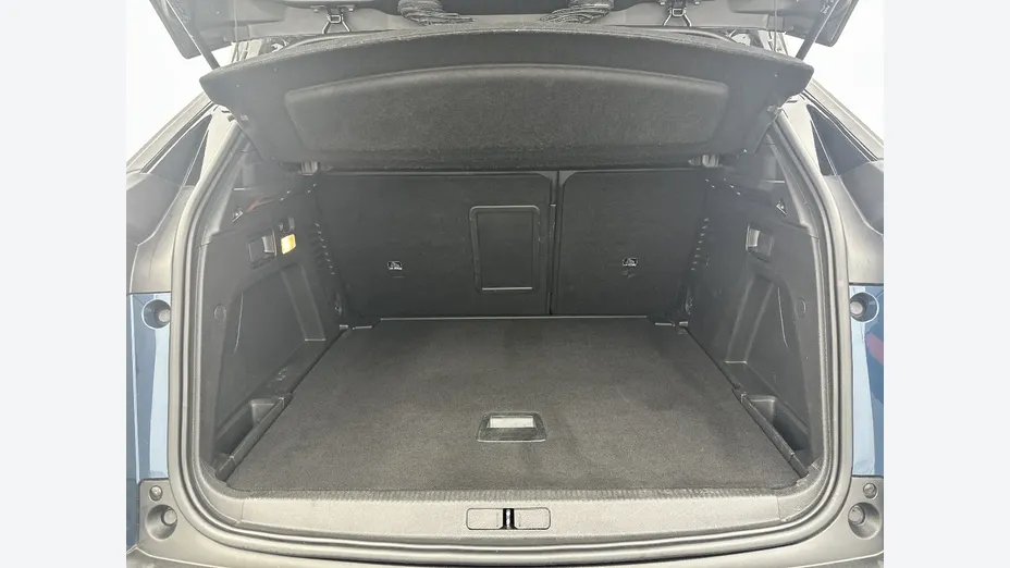 PEUGEOT 3008 -