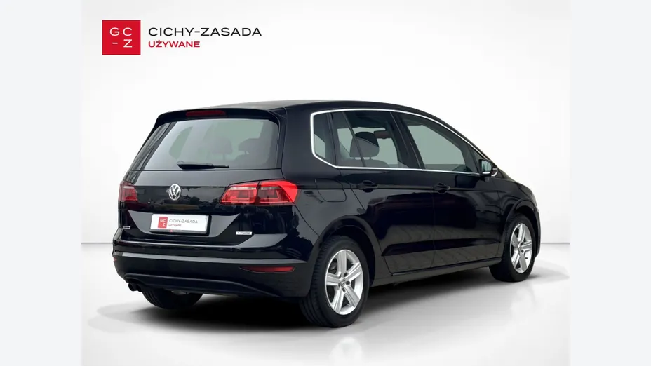 VOLKSWAGEN Golf Sportsvan -