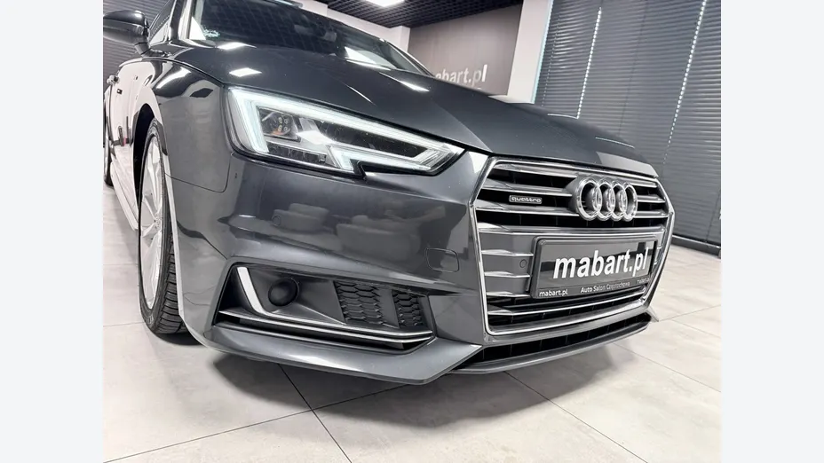 AUDI A4 -
