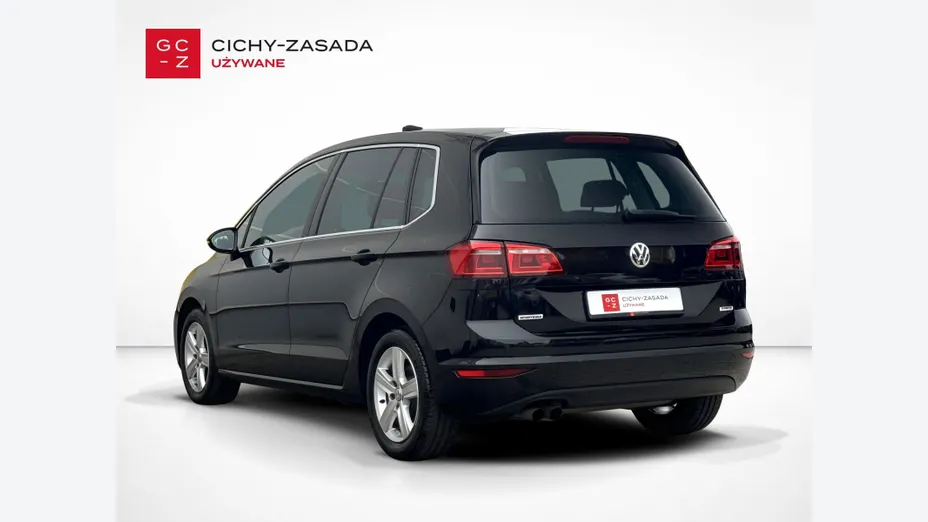 VOLKSWAGEN Golf Sportsvan -