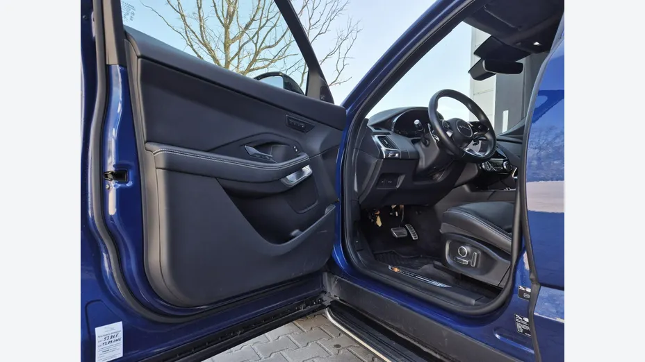 JAGUAR E-Pace -