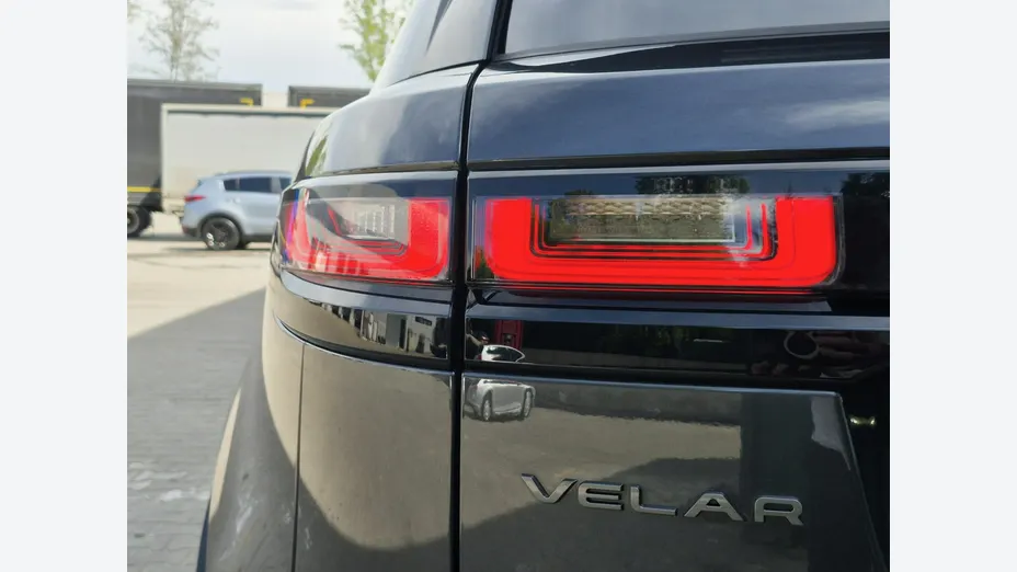LAND ROVER Range Rover Velar -