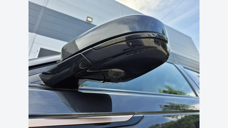 LAND ROVER Range Rover Velar -