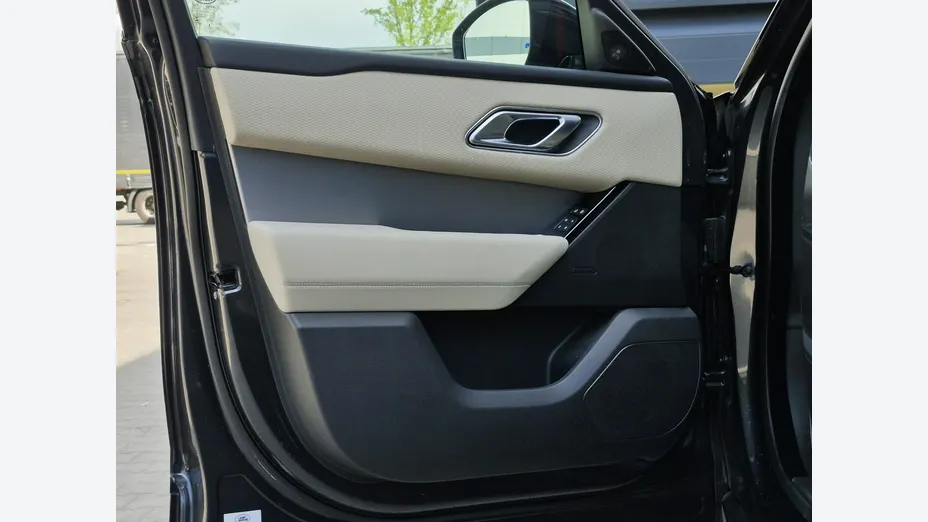 LAND ROVER Range Rover Velar -
