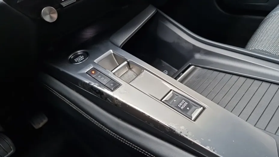 PEUGEOT 308 -