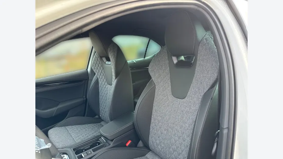 SKODA Octavia Octavia 1.5 TSI mHEV Sportline Tech DSG Nowy