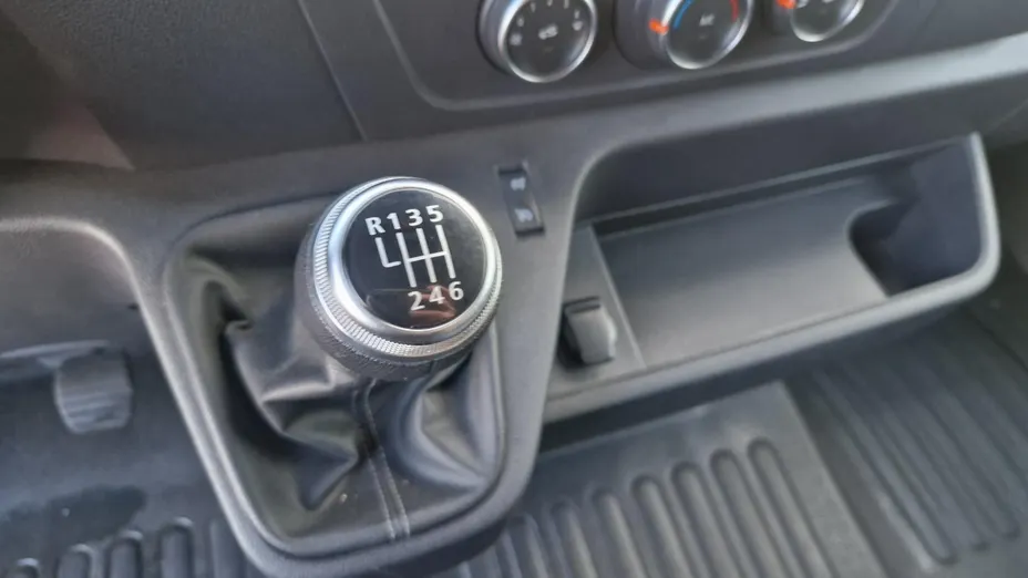 RENAULT Master -