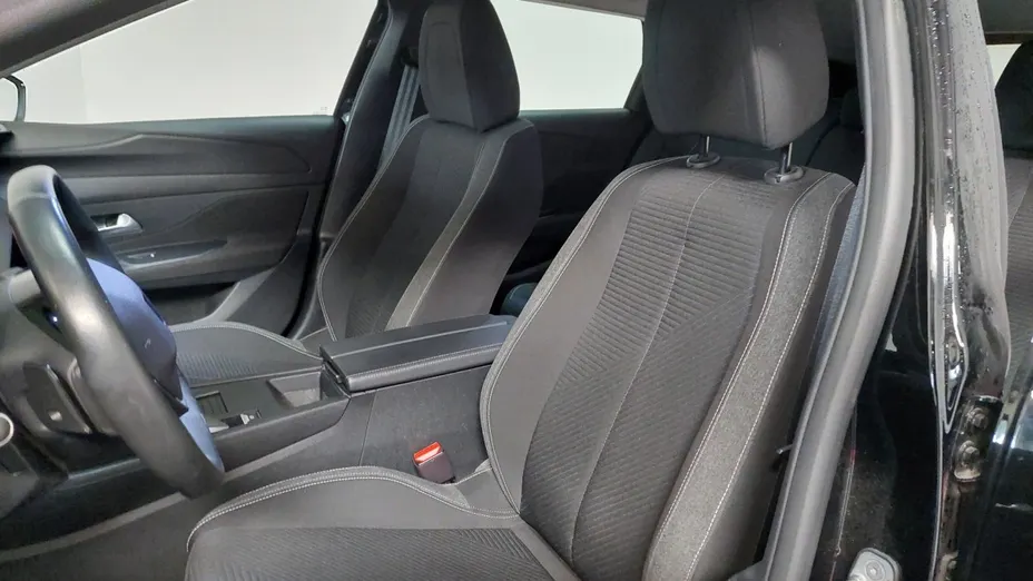PEUGEOT 308 -
