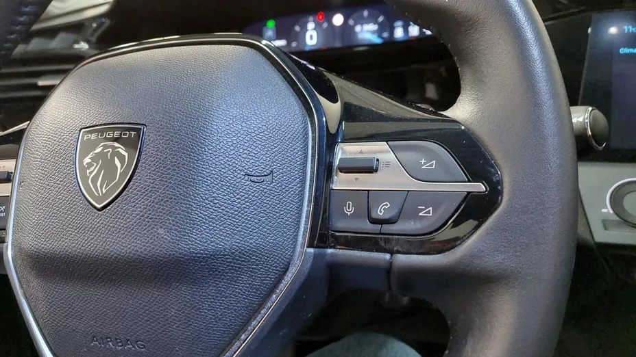 PEUGEOT 308 -
