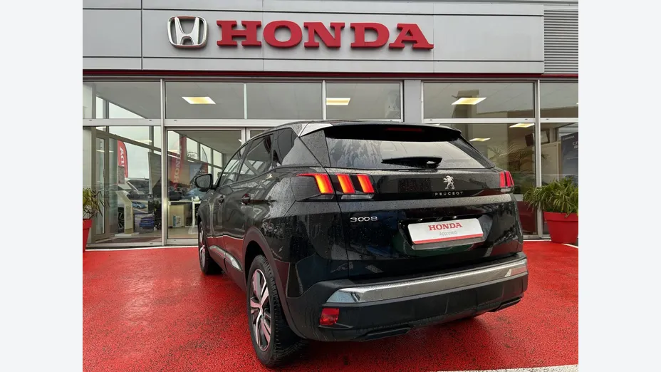 PEUGEOT 3008 -