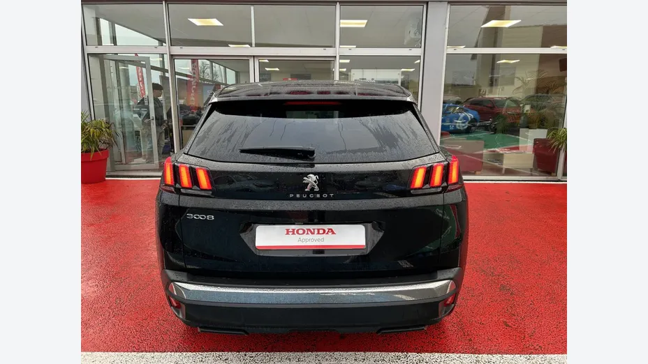 PEUGEOT 3008 -