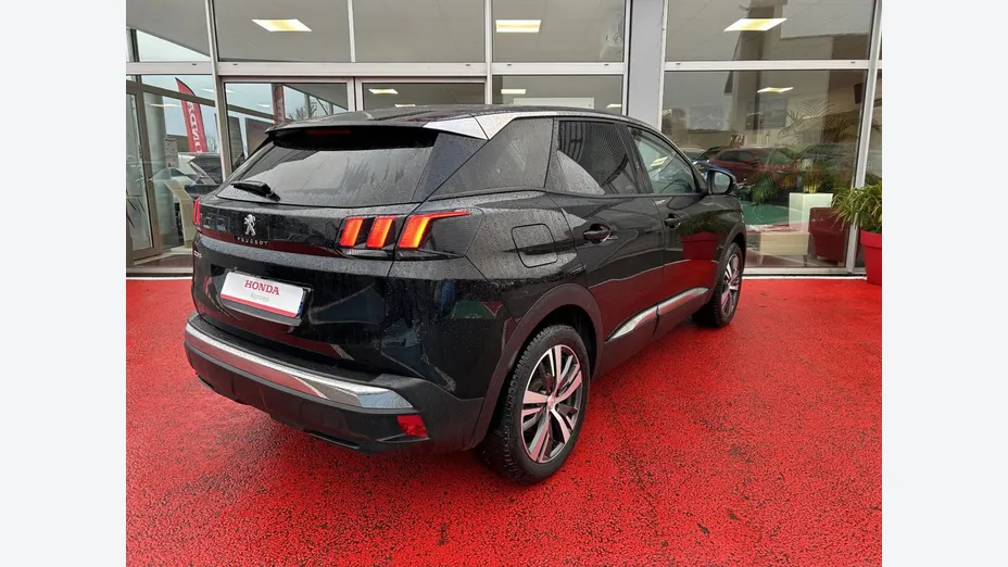 PEUGEOT 3008 -