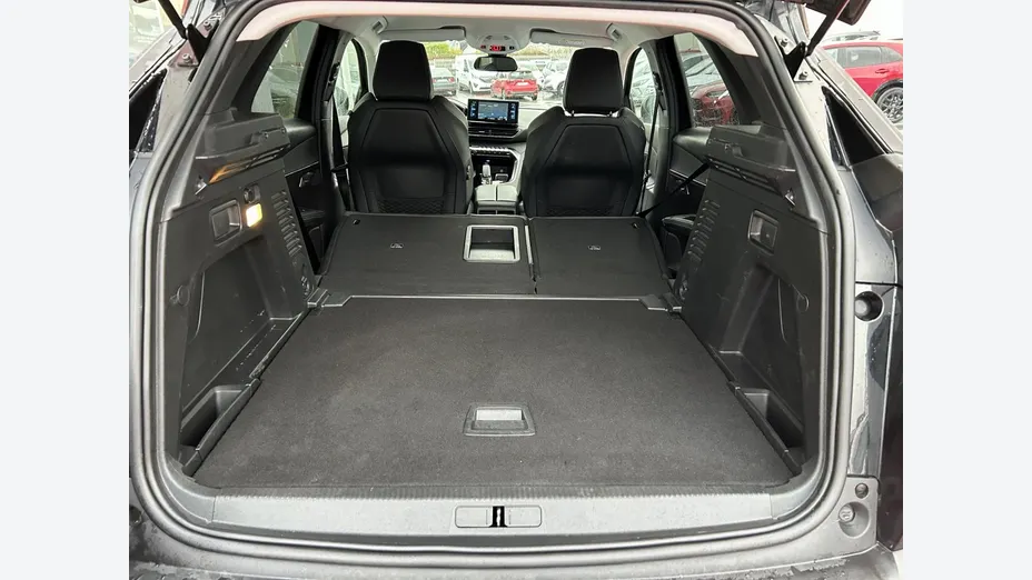 PEUGEOT 3008 -