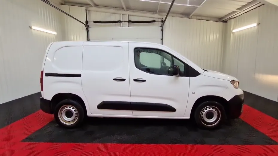 PEUGEOT Partner -