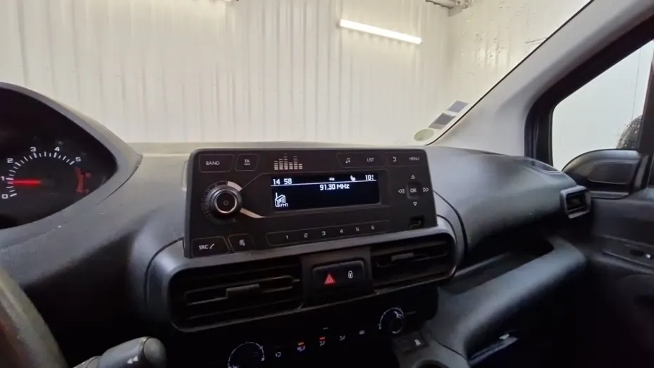 PEUGEOT Partner -