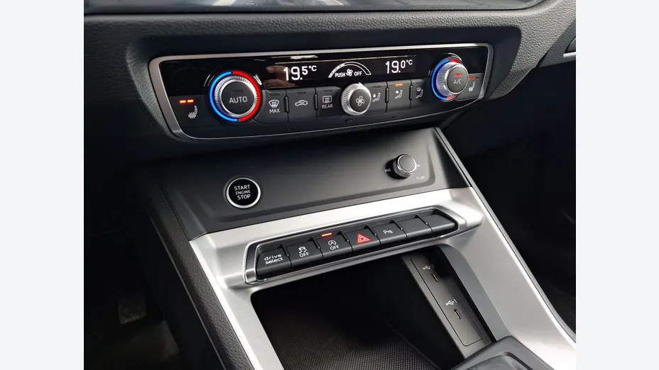 AUDI Q3 Sportback -