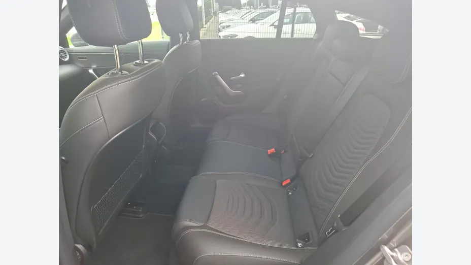 MERCEDES-BENZ CLA CLA 200 d Progressive 8G-DCT