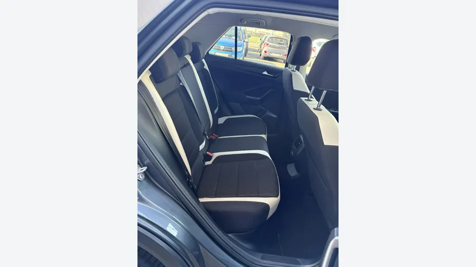 VOLKSWAGEN T-ROC -
