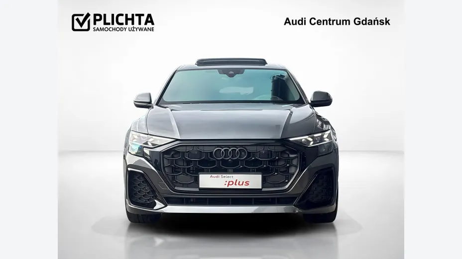 AUDI Q8 -