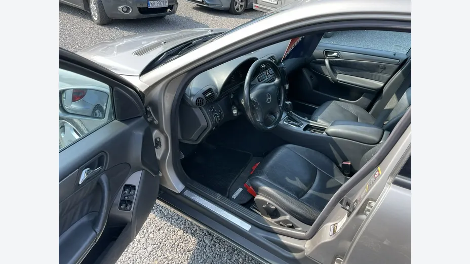 MERCEDES-BENZ C Klasa -