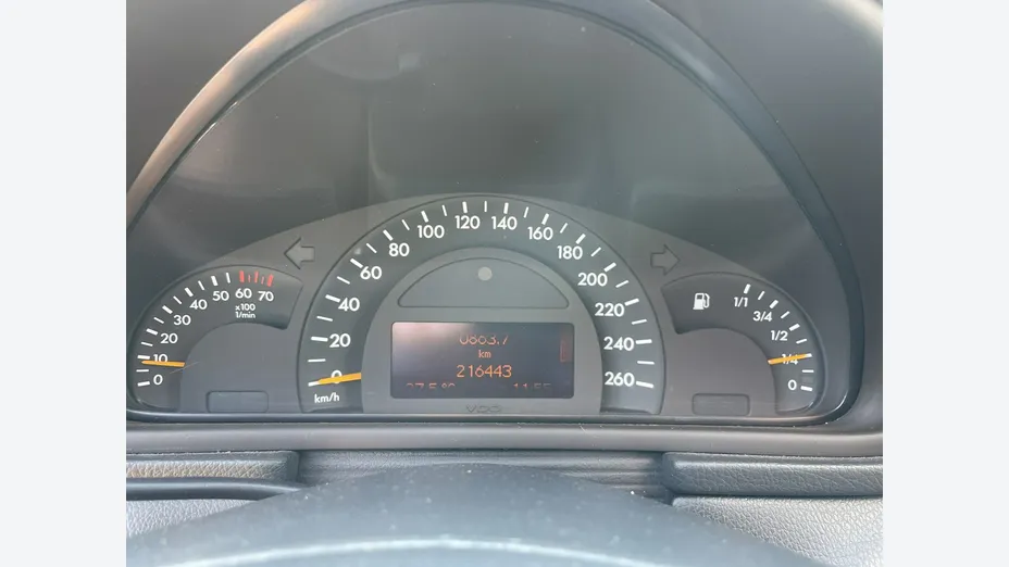 MERCEDES-BENZ C Klasa -