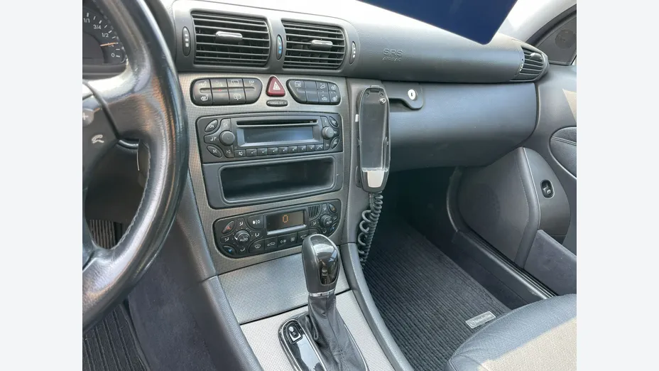MERCEDES-BENZ C Klasa -