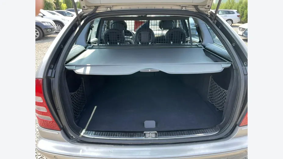 MERCEDES-BENZ C Klasa -