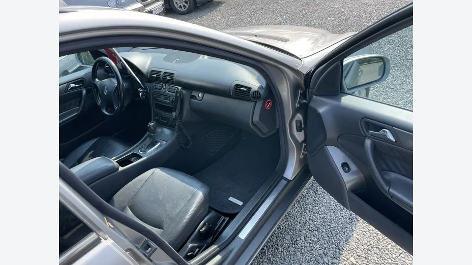 MERCEDES-BENZ C Klasa -
