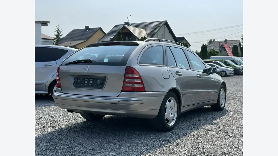MERCEDES-BENZ C Klasa -