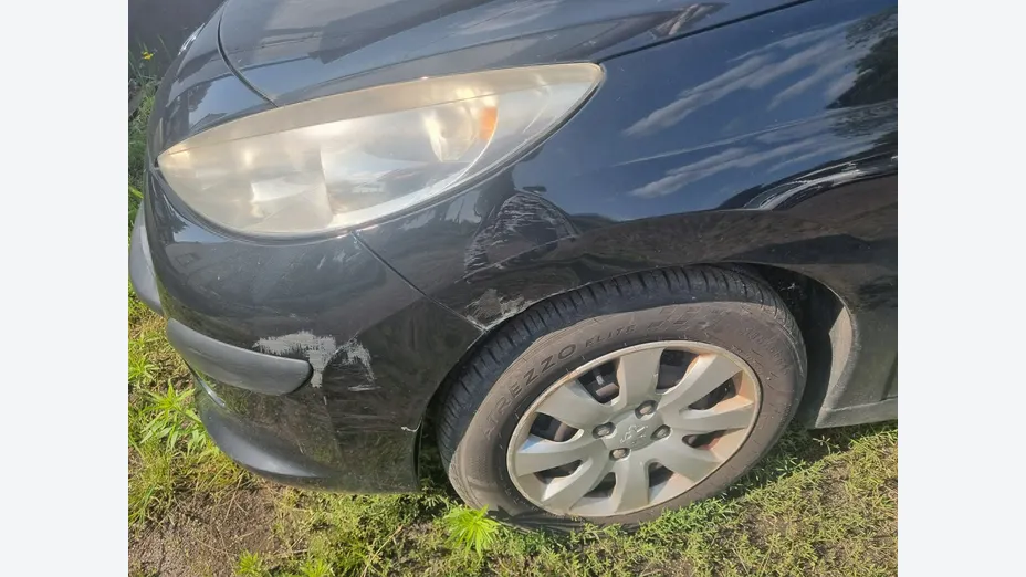 PEUGEOT 207 -