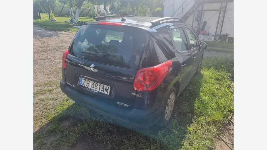 PEUGEOT 207 -