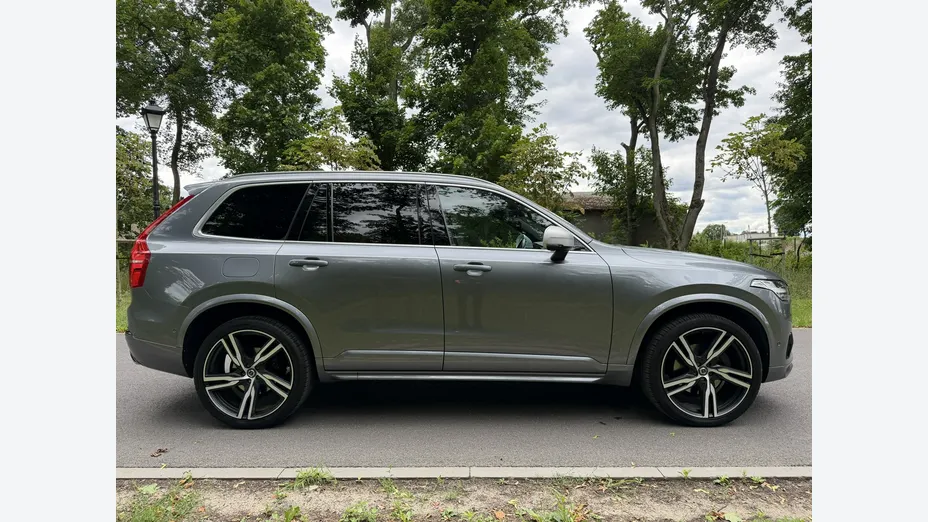 VOLVO XC90 -