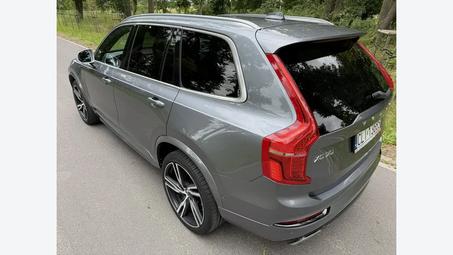 VOLVO XC90 -