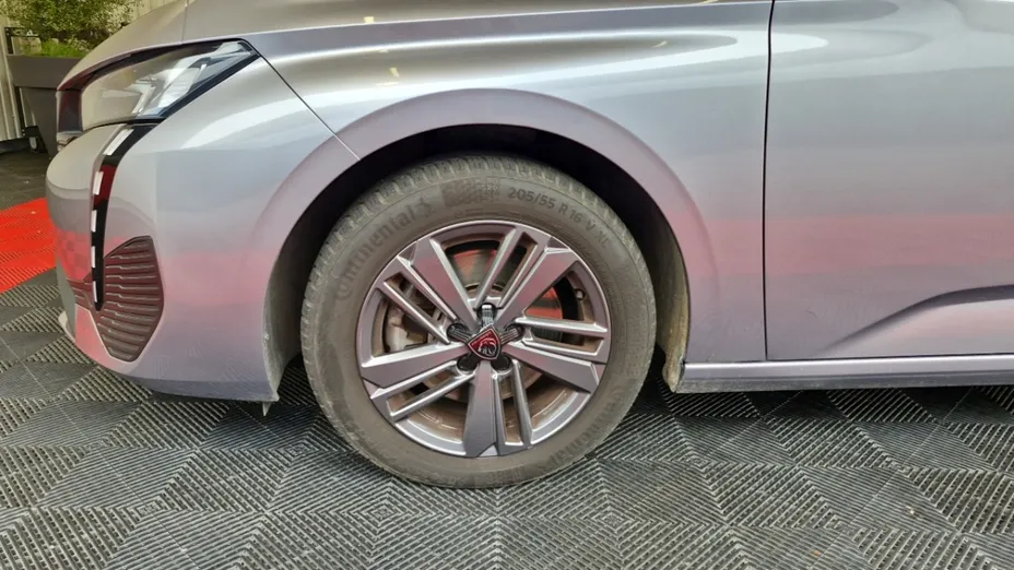 PEUGEOT 308 -
