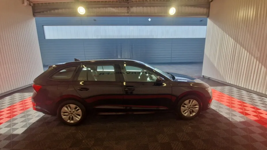 SKODA Octavia -