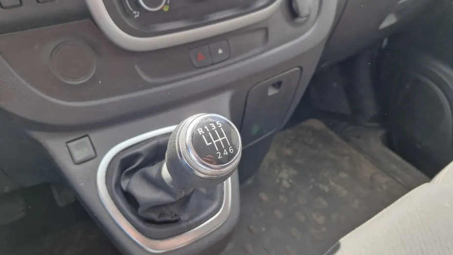 RENAULT Trafic -