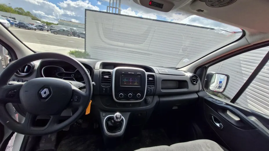 RENAULT Trafic -