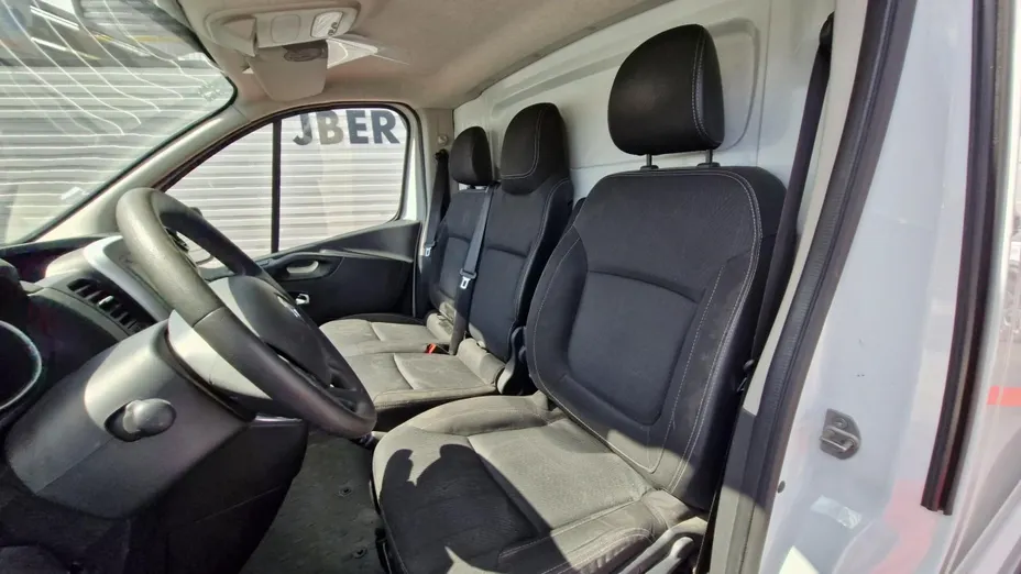 RENAULT Trafic -