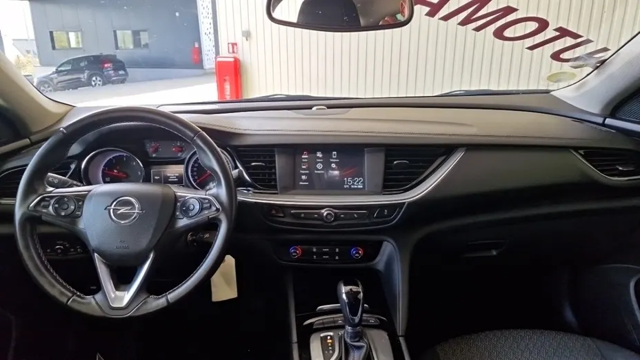OPEL Insignia -