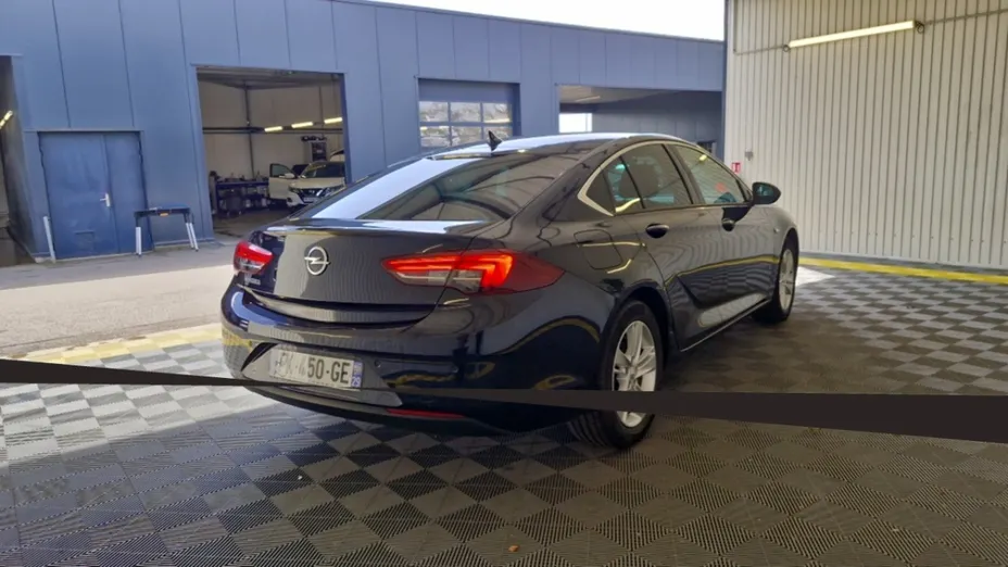 OPEL Insignia -