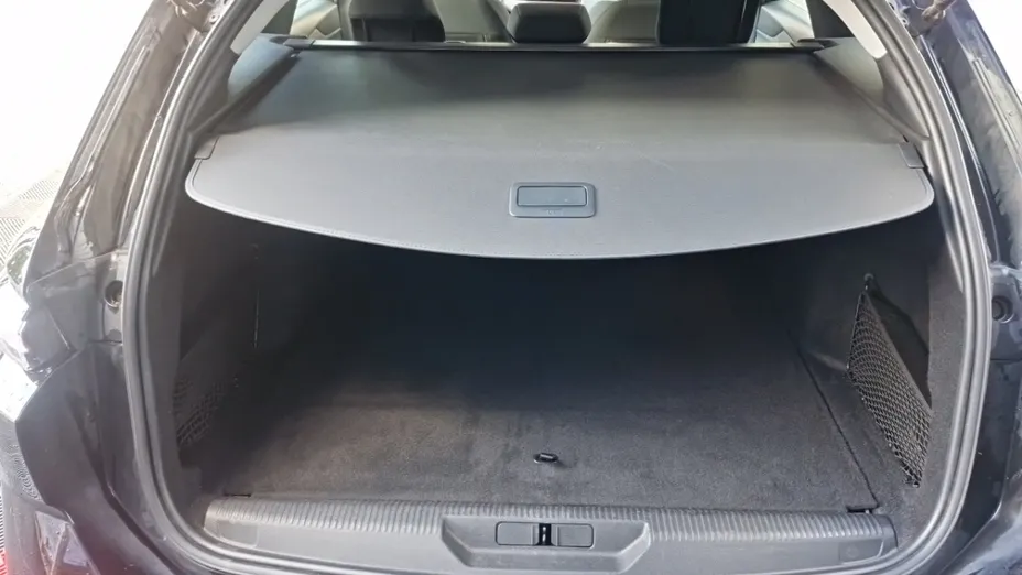 PEUGEOT 308 -