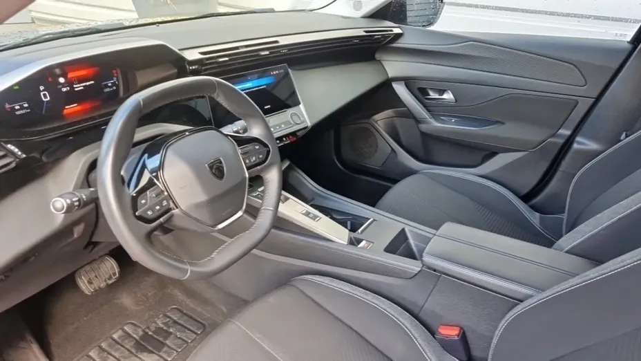 PEUGEOT 308 -