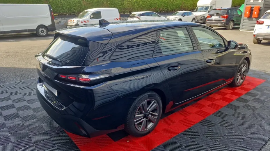 PEUGEOT 308 -