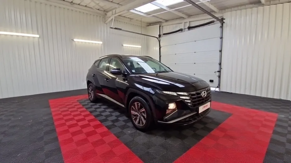 HYUNDAI Tucson -
