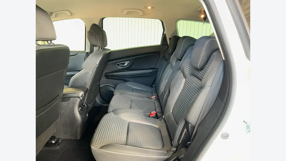 RENAULT Grand Scenic -